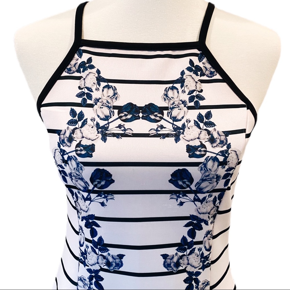 SOLD! MINKPINK Curtain Call Dress Multi Sz M - Picture 5 of 6